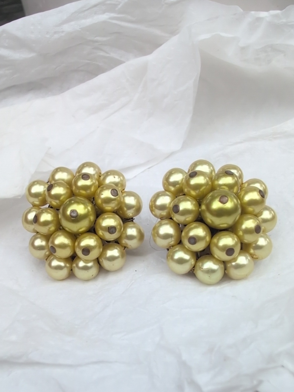 Vintage Cluster Ball Clip-On Earrings — Shiny Yellow Green Floral Design 1950s